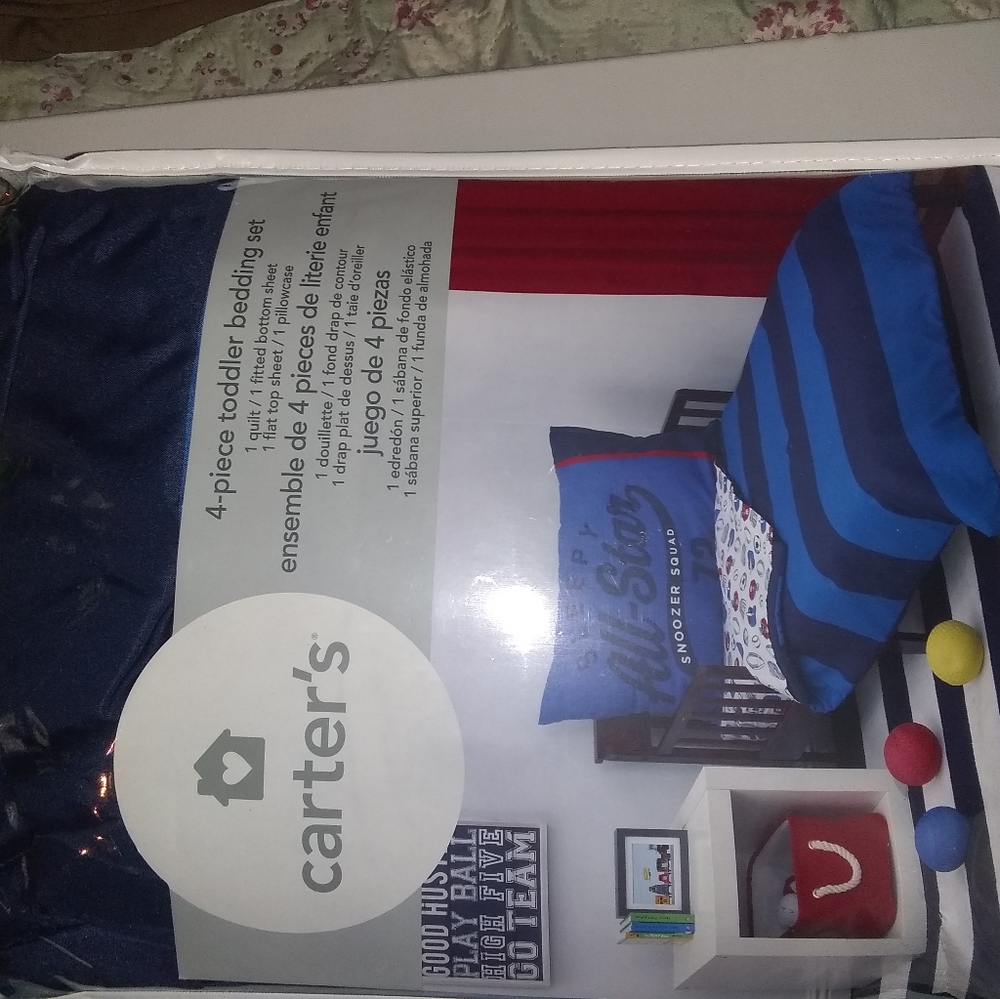 NWT Carter's Toddlers 4Piece bed set